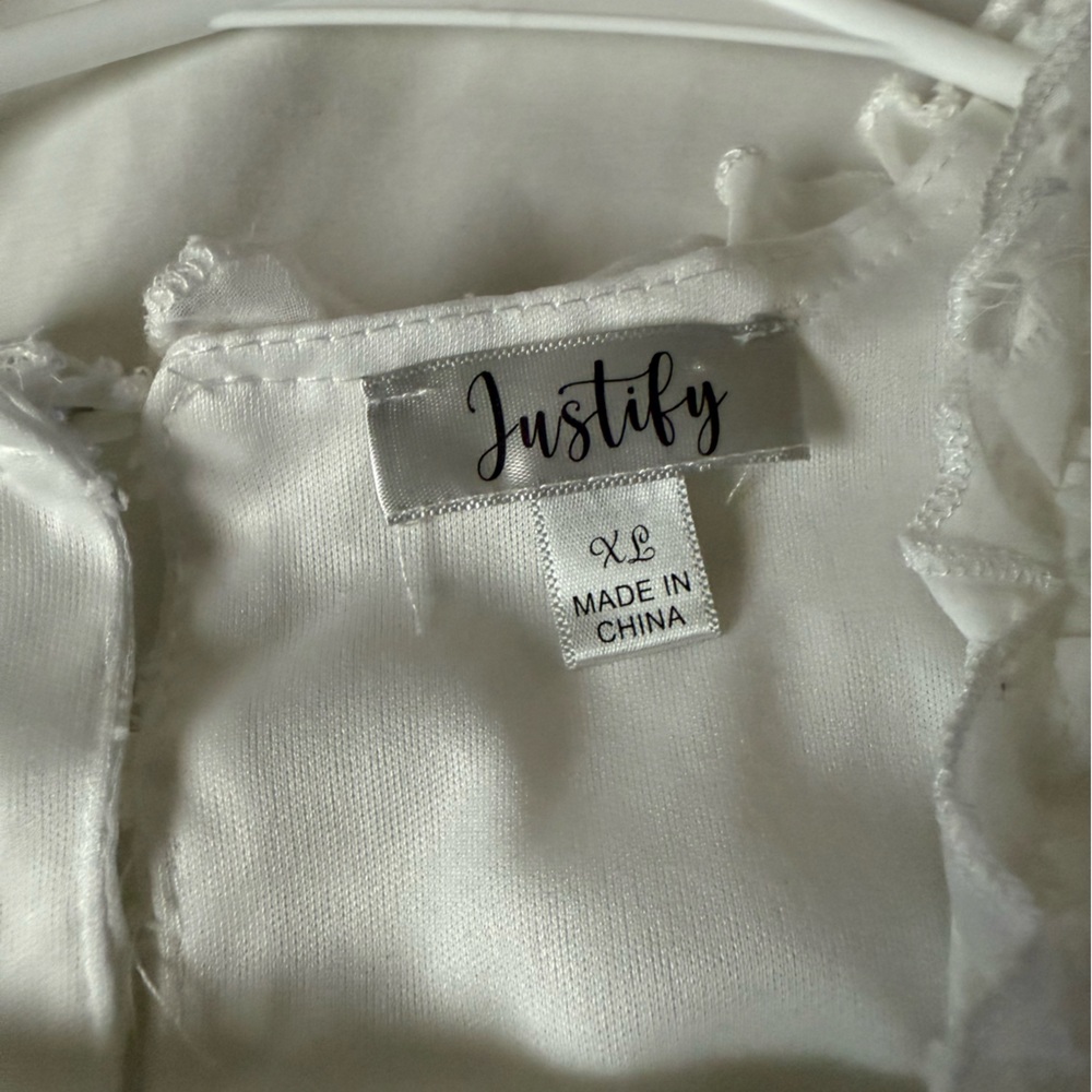 Justify Ivory Ruffled Dress - Picture 3 of 6